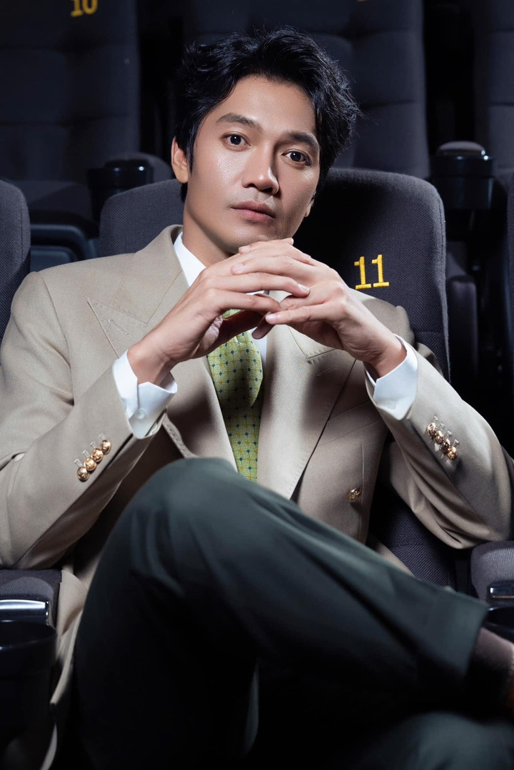 Nam chính phim dẫn đầu phòng vé: Cát