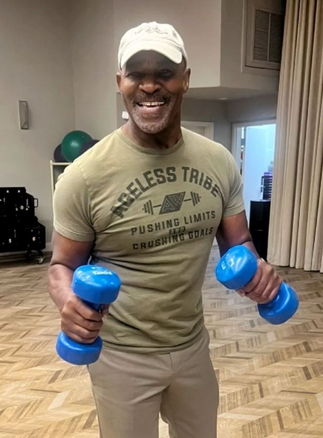 Người đàn ông 71 tuổi nhưng “khỏe như 20” nhờ ăn uống theo cùng một kế hoạch mỗi ngày- Ảnh 3. Người đàn ông 71 tuổi nhưng “khỏe như 20” nhờ ăn uống theo cùng một kế hoạch mỗi ngày- Ảnh 3.