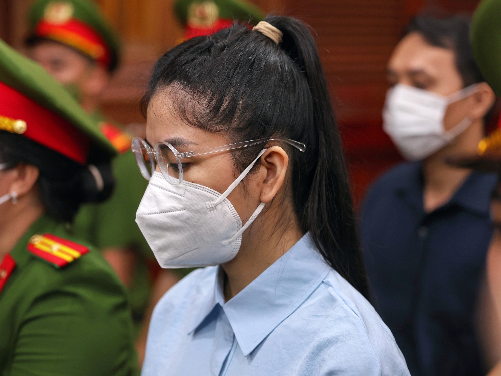 Nguyễn Thúc Thùy Tiên đồng ý bào chữa tại tòa án TP HCM - Ảnh 3. Nguyễn Thúc Thùy Tiên đồng ý bào chữa tại tòa án TP HCM - Ảnh 3.