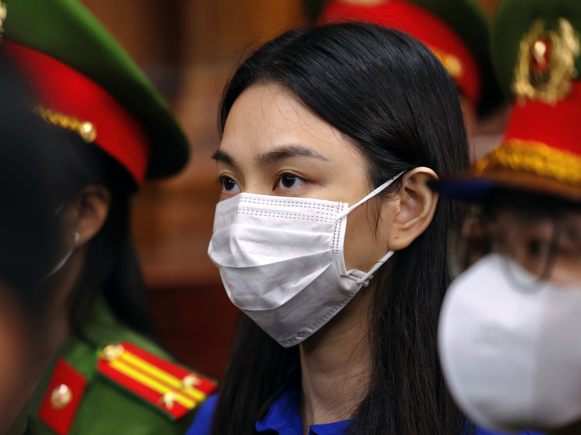 Nguyễn Thúc Thùy Tiên đồng ý bào chữa tại tòa án TP HCM - Ảnh 1. Nguyễn Thúc Thùy Tiên đồng ý bào chữa tại tòa án TP HCM - Ảnh 1.