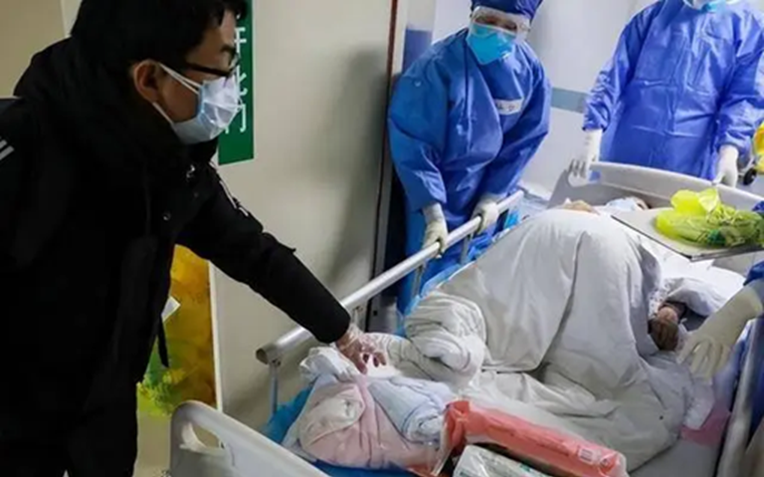 Người đàn ông 59 tuổi tử vong vì nửa đêm dậy uống thứ nước "nhiều người mê" - Ảnh 2.