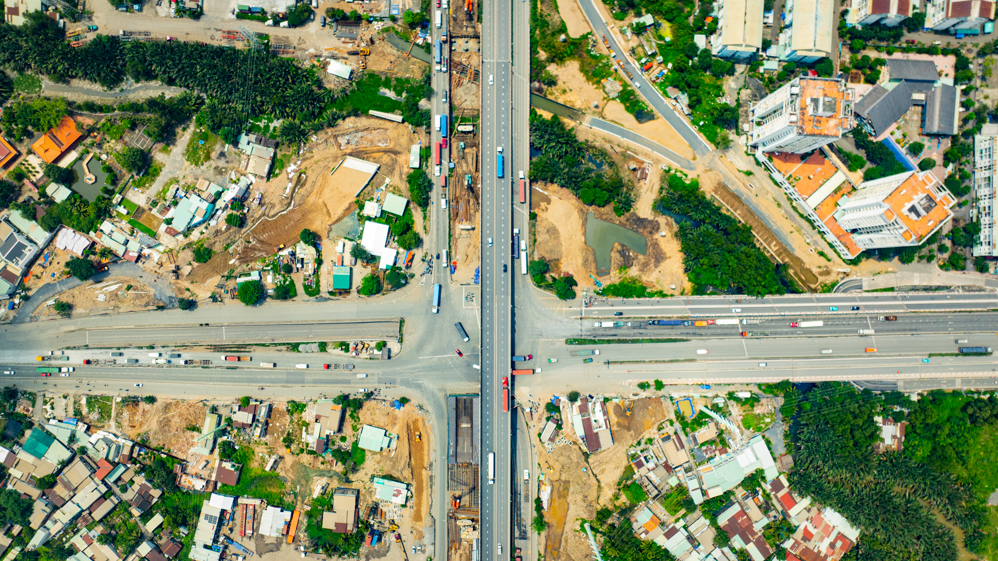 TP.HCM: Đoạn đường dài 8 km nhưng có hơn 10.000 căn hộ chung cư, nối cảng lớn nhất với sân bay rộng nhất Việt Nam - Ảnh 7.