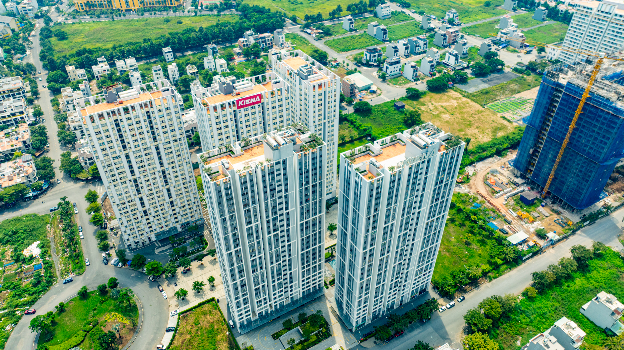 TP.HCM: Đoạn đường dài 8 km nhưng có hơn 10.000 căn hộ chung cư, nối cảng lớn nhất với sân bay rộng nhất Việt Nam - Ảnh 9.