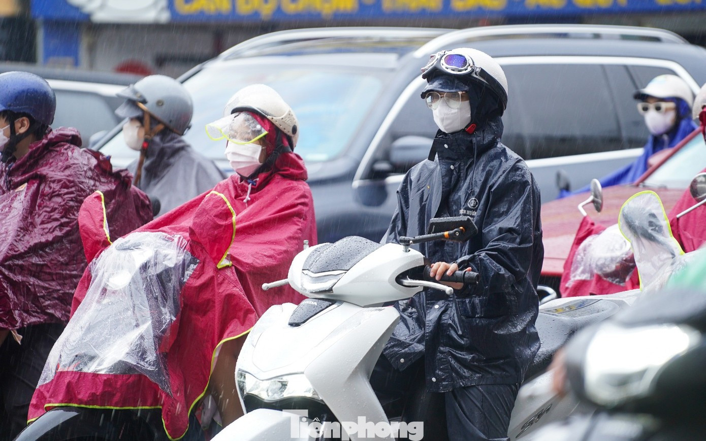 Miền Bắc giảm nhiệt sâu từ đêm nay, miền Trung mưa dữ dội Miền Bắc giảm nhiệt sâu từ đêm nay, miền Trung mưa dữ dội