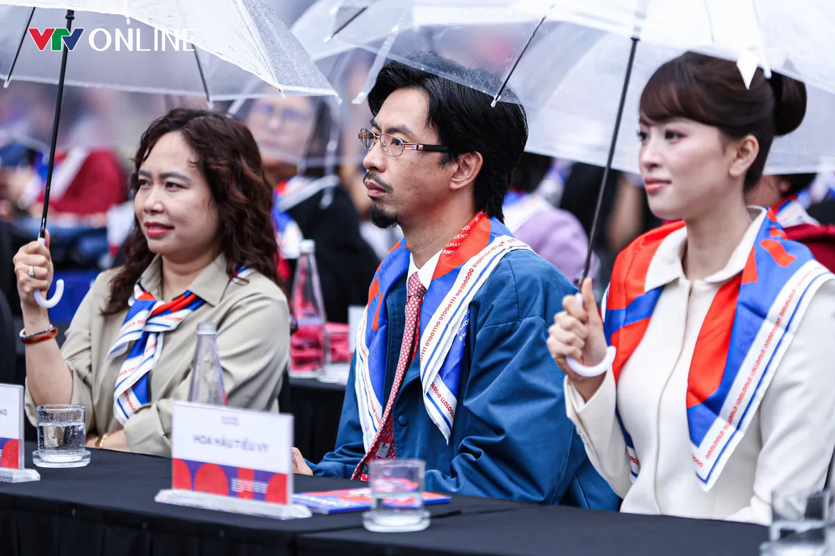 100% nạn nhân các vụ bắt cóc trực tuyến ở độ tuổi từ 18 đến 22- Ảnh 6. 100% nạn nhân các vụ bắt cóc trực tuyến ở độ tuổi từ 18 đến 22- Ảnh 6.