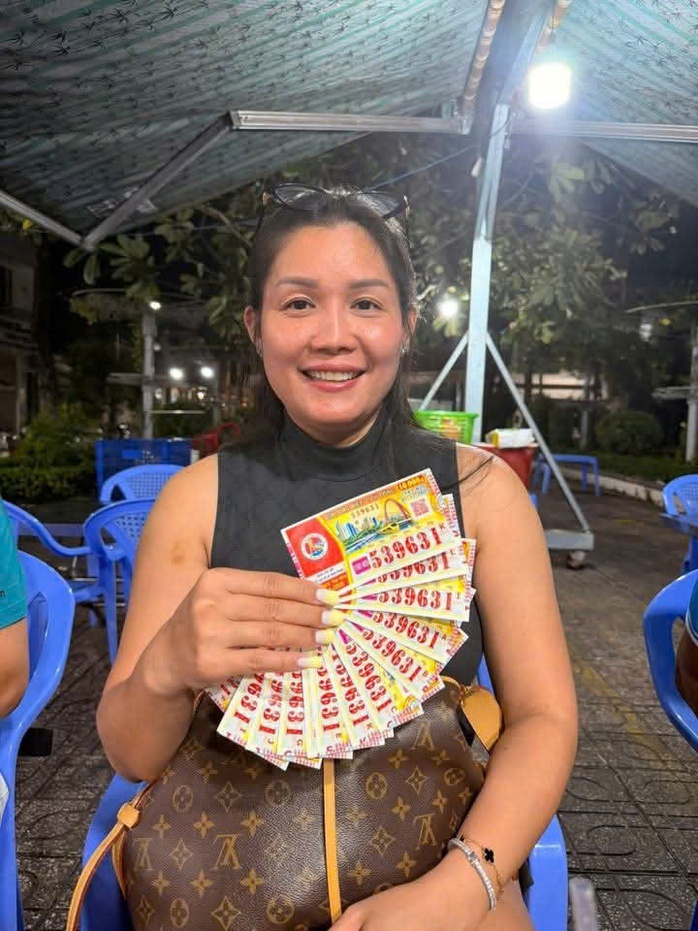 Xổ số miền Nam: Người dân Tây Ninh trúng độc đắc 5 lần chỉ trong 8 ngày- Ảnh 1. Xổ số miền Nam: Người dân Tây Ninh trúng độc đắc 5 lần chỉ trong 8 ngày- Ảnh 1.