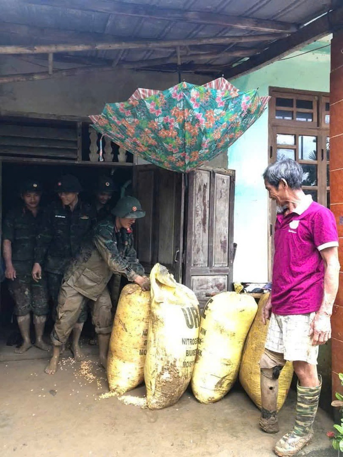 Đà Nẵng tiếp tục mưa lớn, nước sông dâng trở lại- Ảnh 3. Đà Nẵng tiếp tục mưa lớn, nước sông dâng trở lại- Ảnh 3.