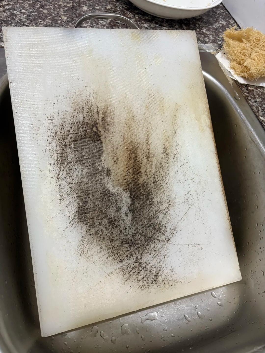 Làm ơn DỪNG MUA 8 thứ giá rẻ này: Đầu độc sức khỏe, rút ngắn tuổi thọ- Ảnh 2. Làm ơn DỪNG MUA 8 thứ giá rẻ này: Đầu độc sức khỏe, rút ngắn tuổi thọ- Ảnh 2.