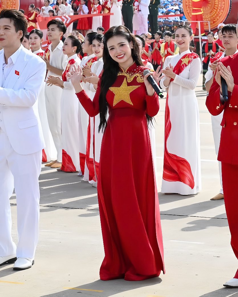 Giảng viên thanh nhạc đắt show nhất Việt Nam- Ảnh 2. Giảng viên thanh nhạc đắt show nhất Việt Nam- Ảnh 2.