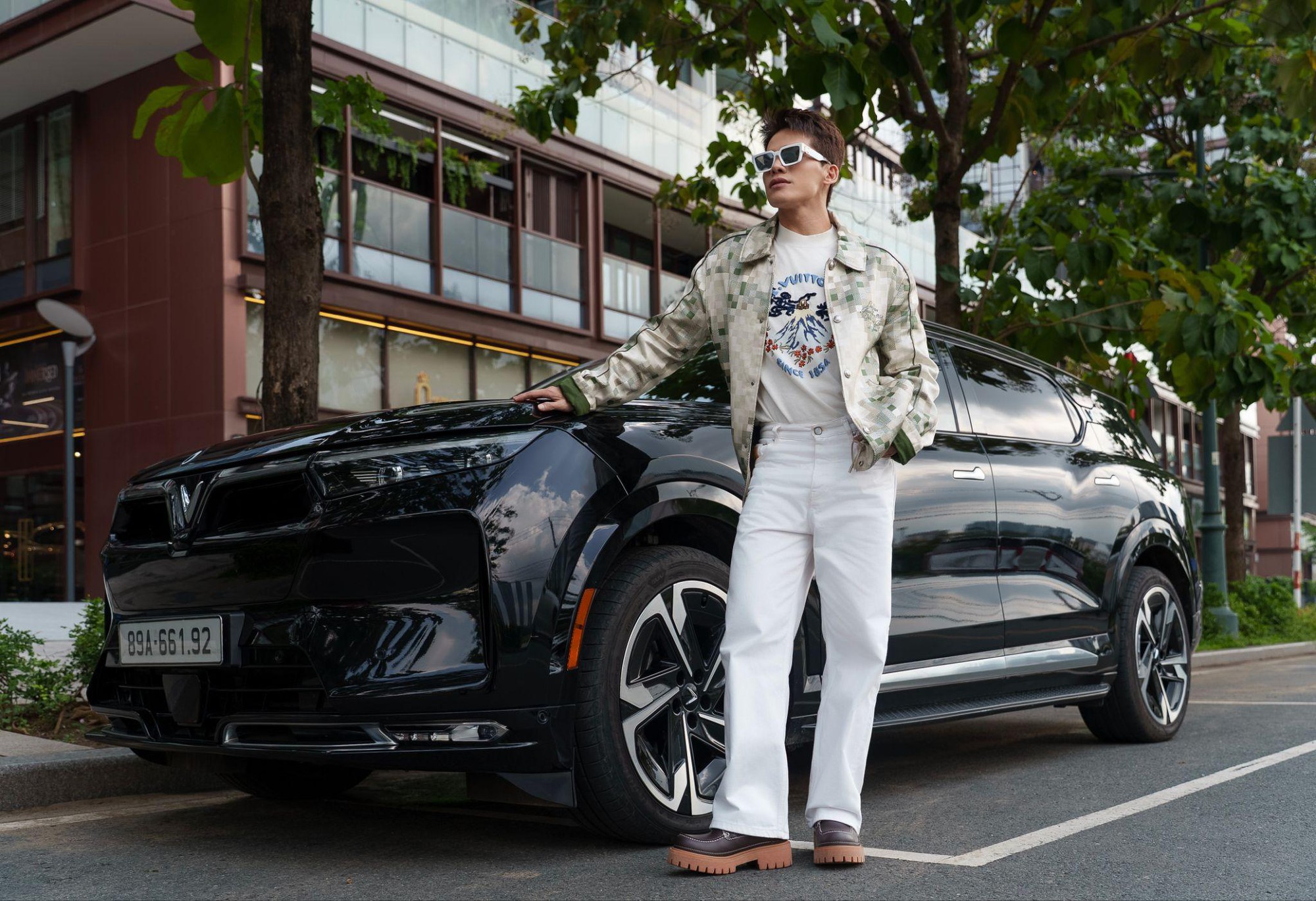 VF 9 & VinFast - Chuẩn mực đẳng cấp của trải nghiệm, đồng hành cùng SKYNote 2025 - Ảnh 2. VF 9 & VinFast - Chuẩn mực đẳng cấp của trải nghiệm, đồng hành cùng SKYNote 2025 - Ảnh 2.