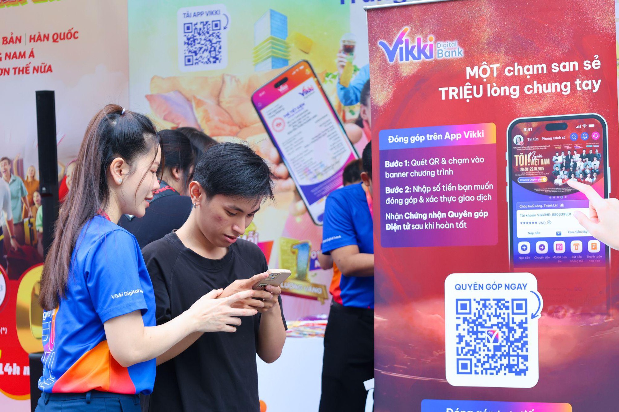 Vikki lan tỏa yêu thương : Đêm nhạc “Tôi! Người Việt Nam” & 5,3 tỷ đồng chuyển tới đồng bào bão lũ - Ảnh 3.