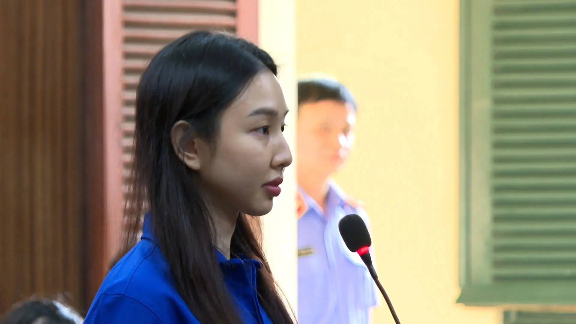 Quanh lời khai "Sen Vàng hưởng lợi 30%" từ hợp đồng với Thùy Tiên - Ảnh 1.