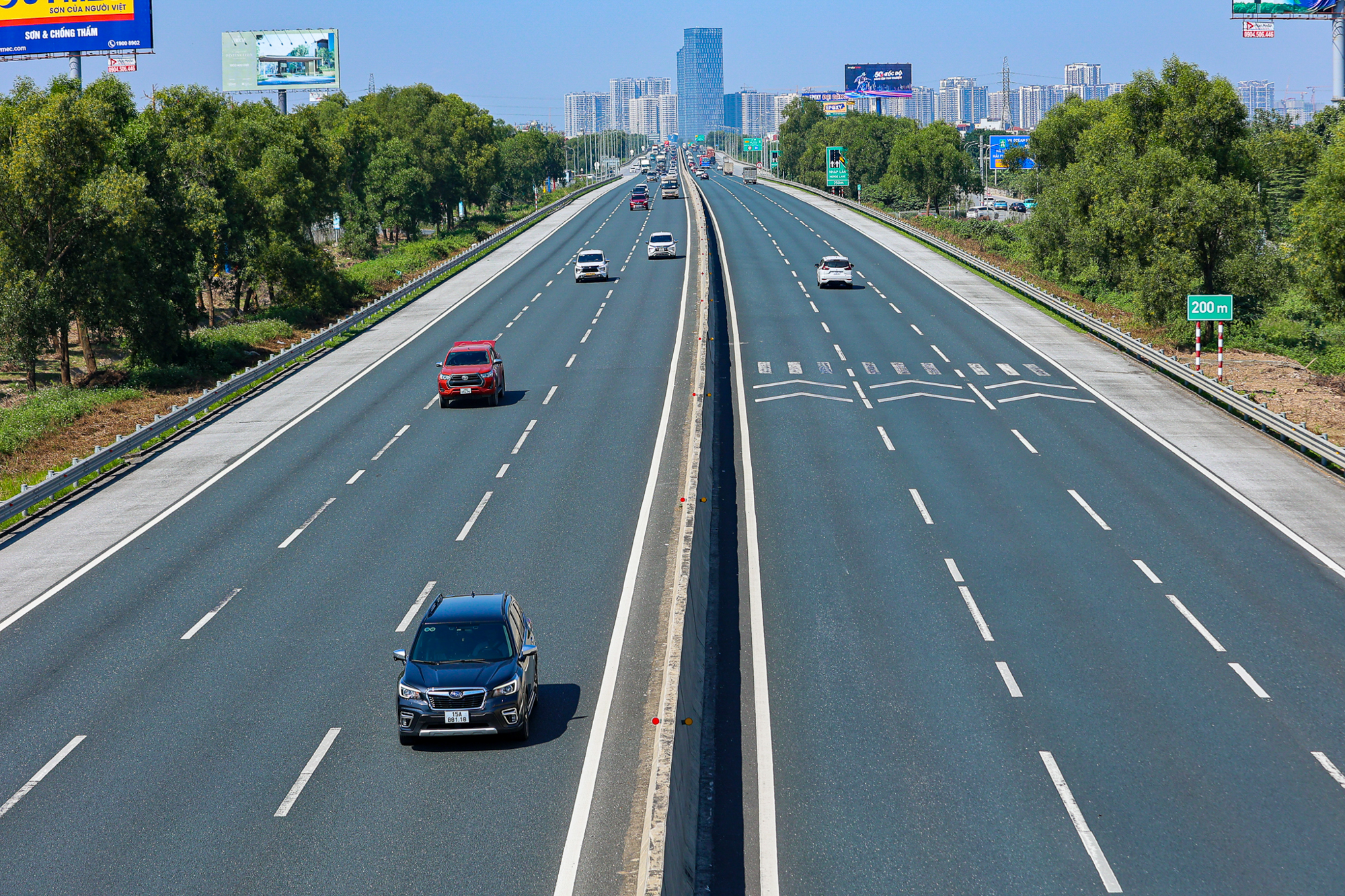 Toàn cảnh khu vực sắp xây sân vận động lớn nhất Việt Nam tại Hưng Yên: Sức chứa gấp rưỡi sân Mỹ Đình, do Vinhomes xây dựng- Ảnh 12. Toàn cảnh khu vực sắp xây sân vận động lớn nhất Việt Nam tại Hưng Yên: Sức chứa gấp rưỡi sân Mỹ Đình, do Vinhomes xây dựng- Ảnh 12.