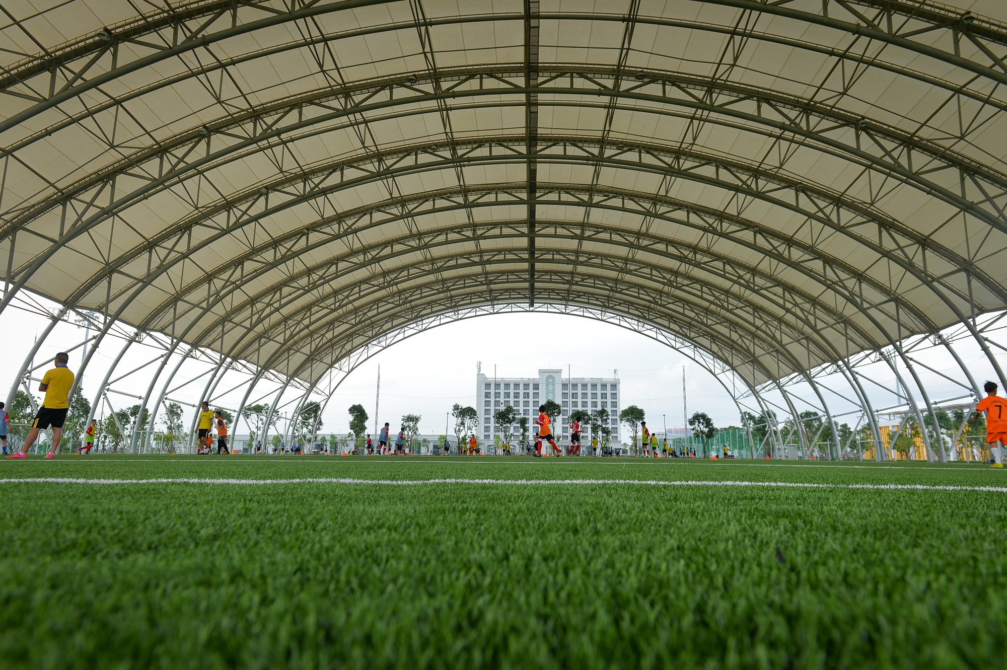 Toàn cảnh khu vực sắp xây sân vận động lớn nhất Việt Nam tại Hưng Yên: Sức chứa gấp rưỡi sân Mỹ Đình, do Vinhomes xây dựng- Ảnh 6. Toàn cảnh khu vực sắp xây sân vận động lớn nhất Việt Nam tại Hưng Yên: Sức chứa gấp rưỡi sân Mỹ Đình, do Vinhomes xây dựng- Ảnh 6.