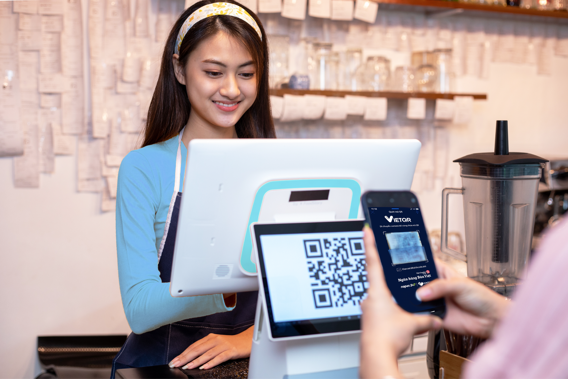 Giám đốc Trung tâm thẻ và vận hành BIDV: Ưu điểm của QR Pay là khắc phục hầu hết nhược điểm của QR chuyển tiền- Ảnh 2. Giám đốc Trung tâm thẻ và vận hành BIDV: Ưu điểm của QR Pay là khắc phục hầu hết nhược điểm của QR chuyển tiền- Ảnh 2.