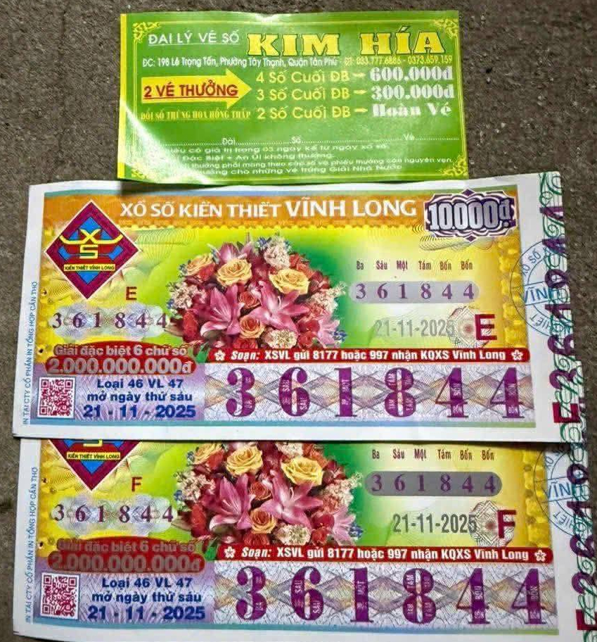 Xổ số miền Nam: Nhiều người ở TP HCM trúng đặc biệt liền đổi thưởng trong đêm - Ảnh 2. Xổ số miền Nam: Nhiều người ở TP HCM trúng đặc biệt liền đổi thưởng trong đêm - Ảnh 2.