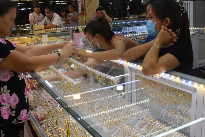 Giá vàng hôm nay 22-11: Tăng trở lại - Ảnh 1.