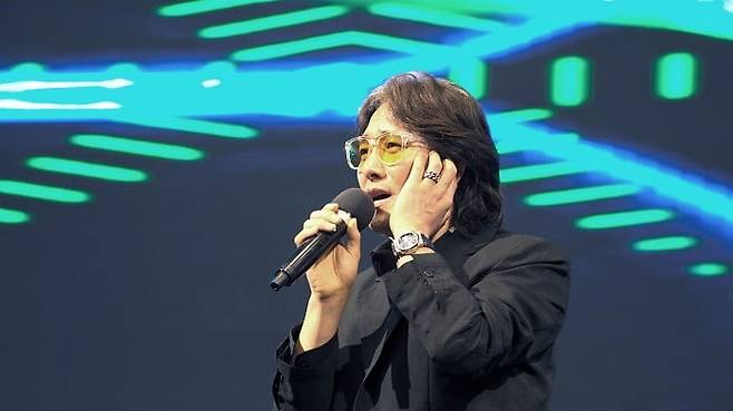 Điều tra khẩn ca sĩ nổi tiếng tham gia đường dây lừa đảo đa cấp 3736 tỷ- Ảnh 2. Điều tra khẩn ca sĩ nổi tiếng tham gia đường dây lừa đảo đa cấp 3736 tỷ- Ảnh 2.