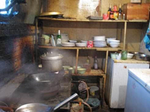 Vừa bắt đầu xào nấu đã nổ bếp? 6 hành vi nguy hiểm trong bếp mà bạn phải cảnh giác- Ảnh 1. Vừa bắt đầu xào nấu đã nổ bếp? 6 hành vi nguy hiểm trong bếp mà bạn phải cảnh giác- Ảnh 1.