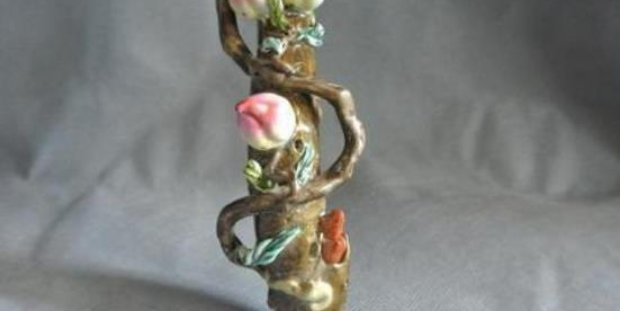 Mang "cành cây" đi thẩm định, nông phụ khẳng định do người ăn xin tặng: Chuyên gia quát lớn 'Cô nói dối!' - Ảnh 2. Mang "cành cây" đi thẩm định, nông phụ khẳng định do người ăn xin tặng: Chuyên gia quát lớn 'Cô nói dối!' - Ảnh 2.