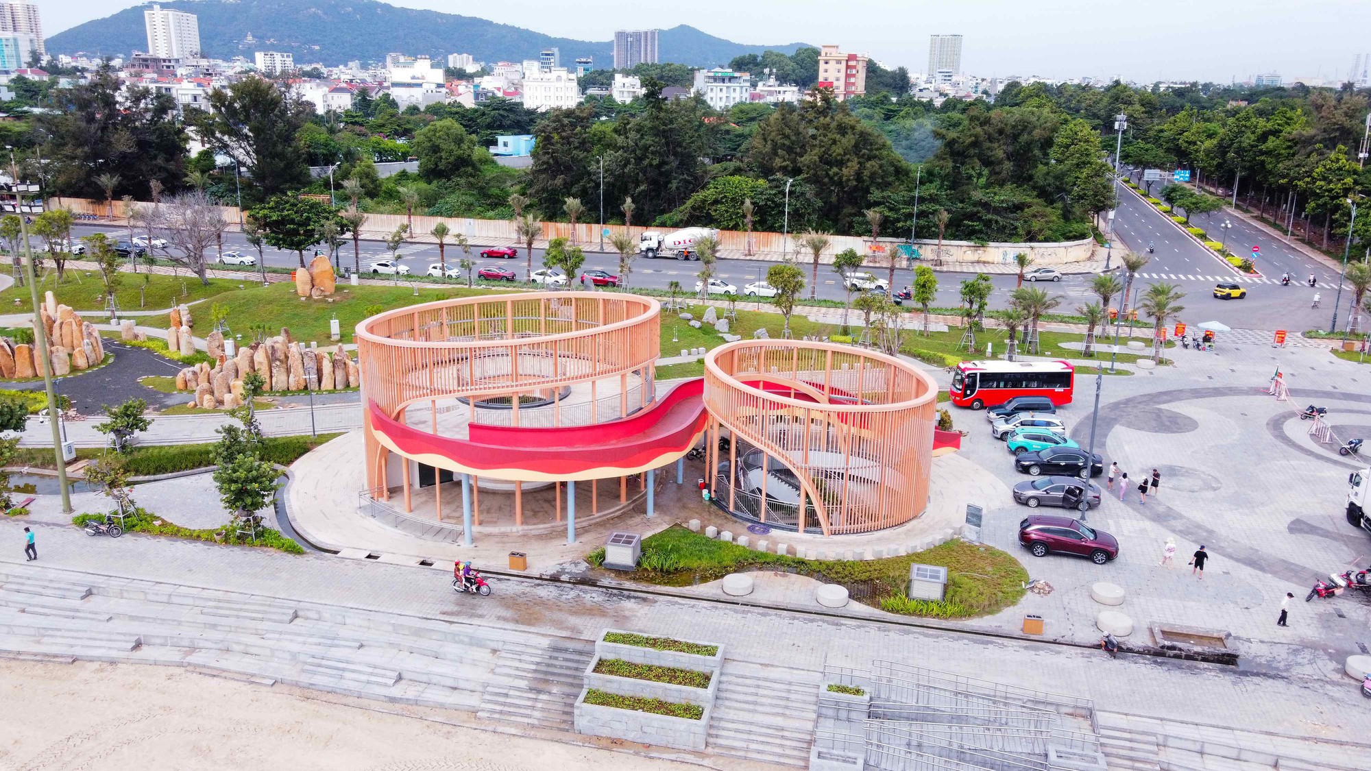 - Ảnh 3. - Ảnh 3.