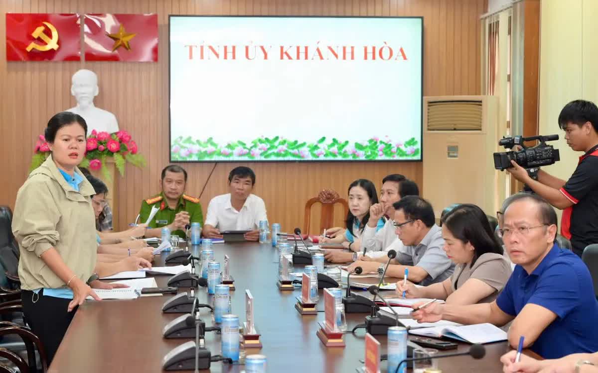 TP Hồ Chí Minh sẽ đồng hành cùng Khánh Hòa suốt quá trình khắc phục hậu quả mưa lũ- Ảnh 1.