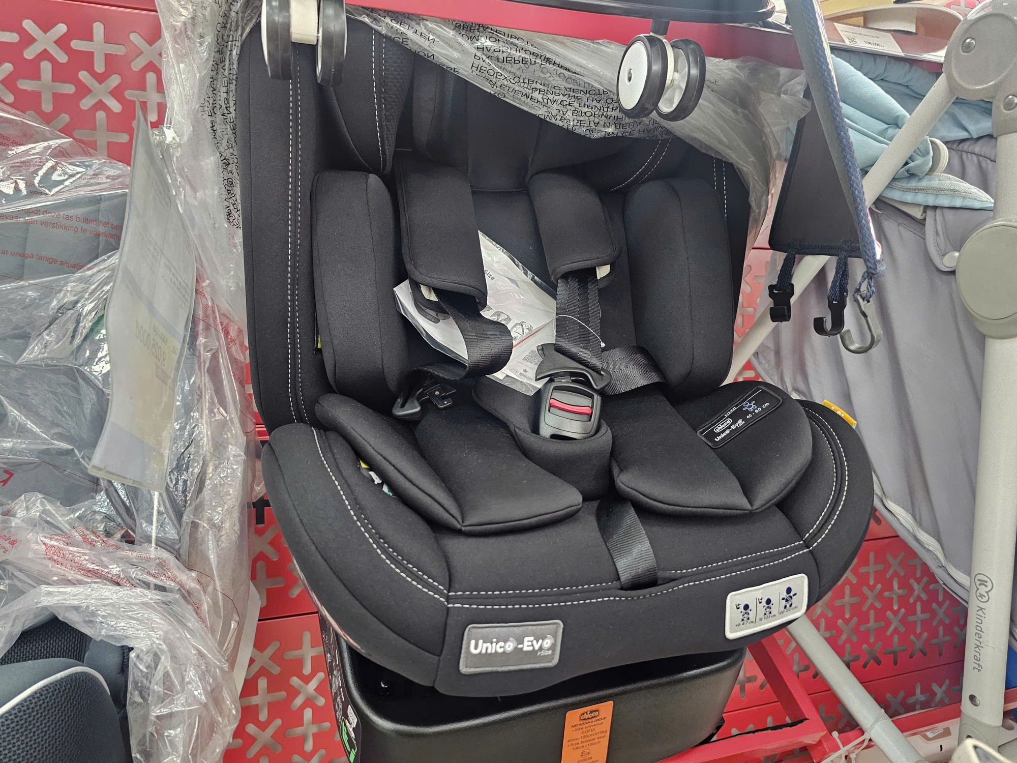 Thực hư ghế ngồi ô tô cho trẻ em giảm mạnh gần 50 % trên thị trường - Ảnh 1. Thực hư ghế ngồi ô tô cho trẻ em giảm mạnh gần 50 % trên thị trường - Ảnh 1.