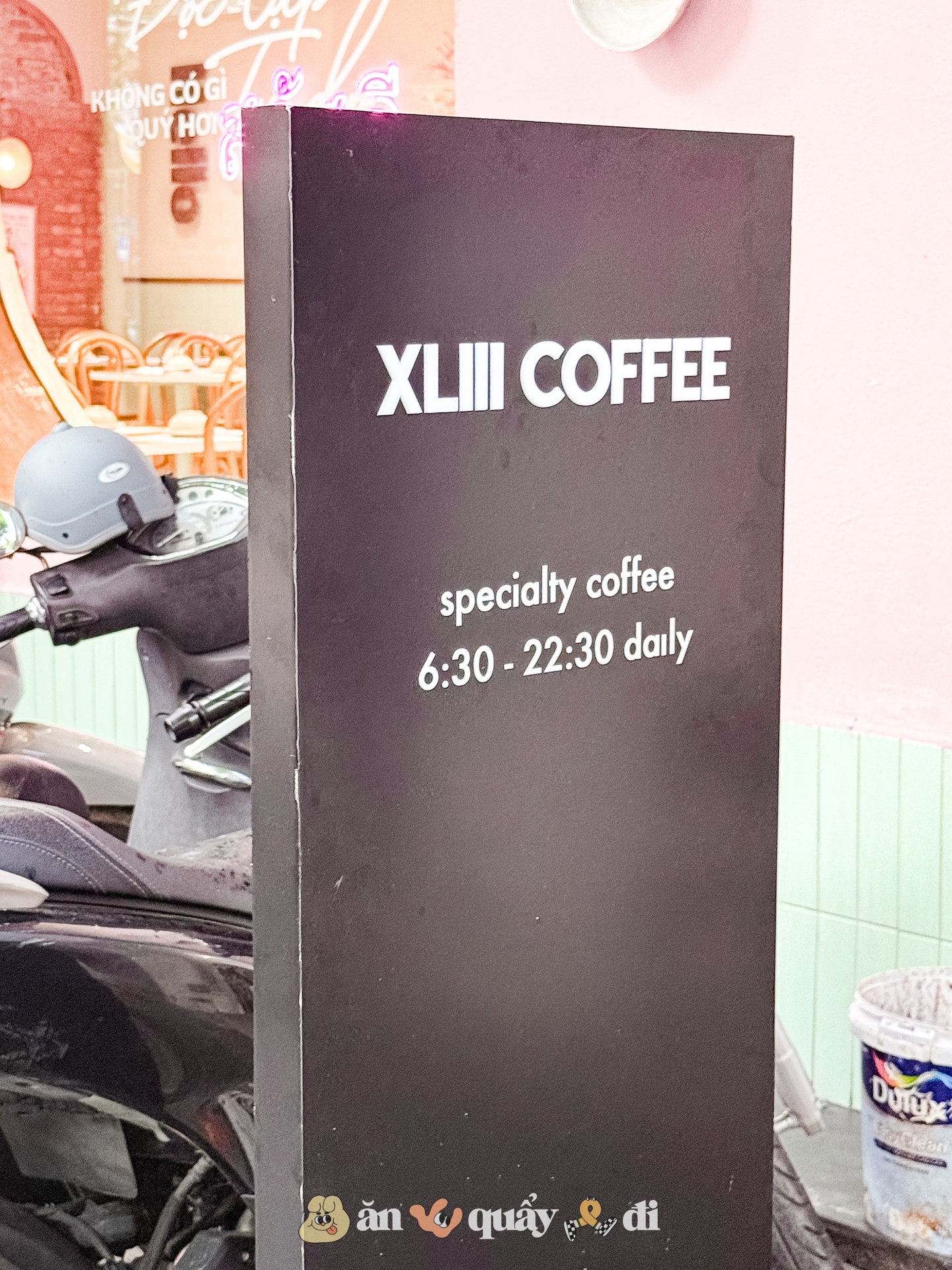 Nơi bán cốc cà phê 750.000 đồng tại Hà Nội: Có gì đặc biệt mà giá gấp 20 lần bình thường?- Ảnh 1. Nơi bán cốc cà phê 750.000 đồng tại Hà Nội: Có gì đặc biệt mà giá gấp 20 lần bình thường?- Ảnh 1.