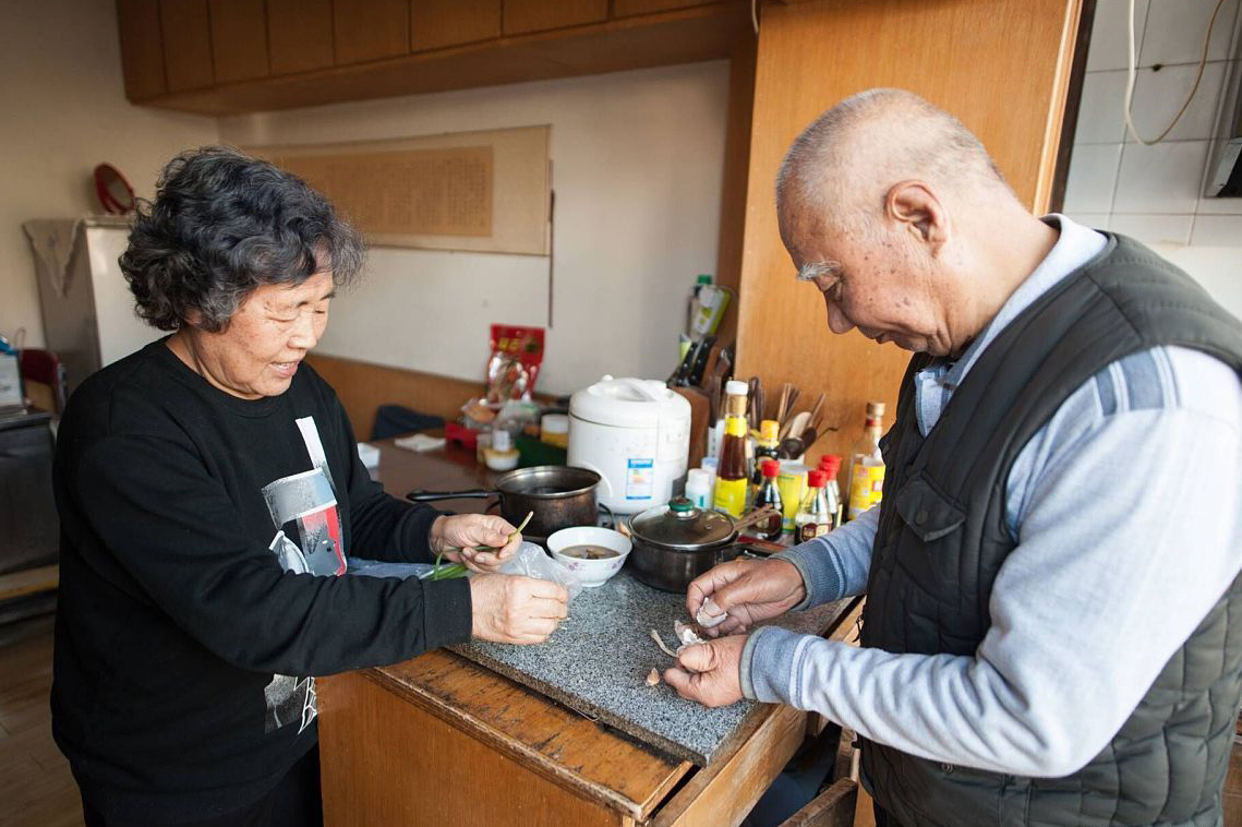 Tiết kiệm kiểu này chỉ thêm tốn kém: Những thói quen “giữ của” của bố mẹ khiến tôi vừa bực mình vừa bất lực- Ảnh 5. Tiết kiệm kiểu này chỉ thêm tốn kém: Những thói quen “giữ của” của bố mẹ khiến tôi vừa bực mình vừa bất lực- Ảnh 5.