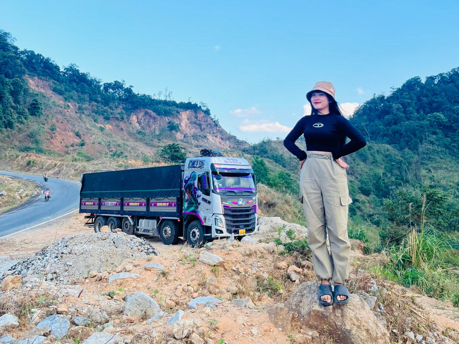 - Ảnh 4. - Ảnh 4.