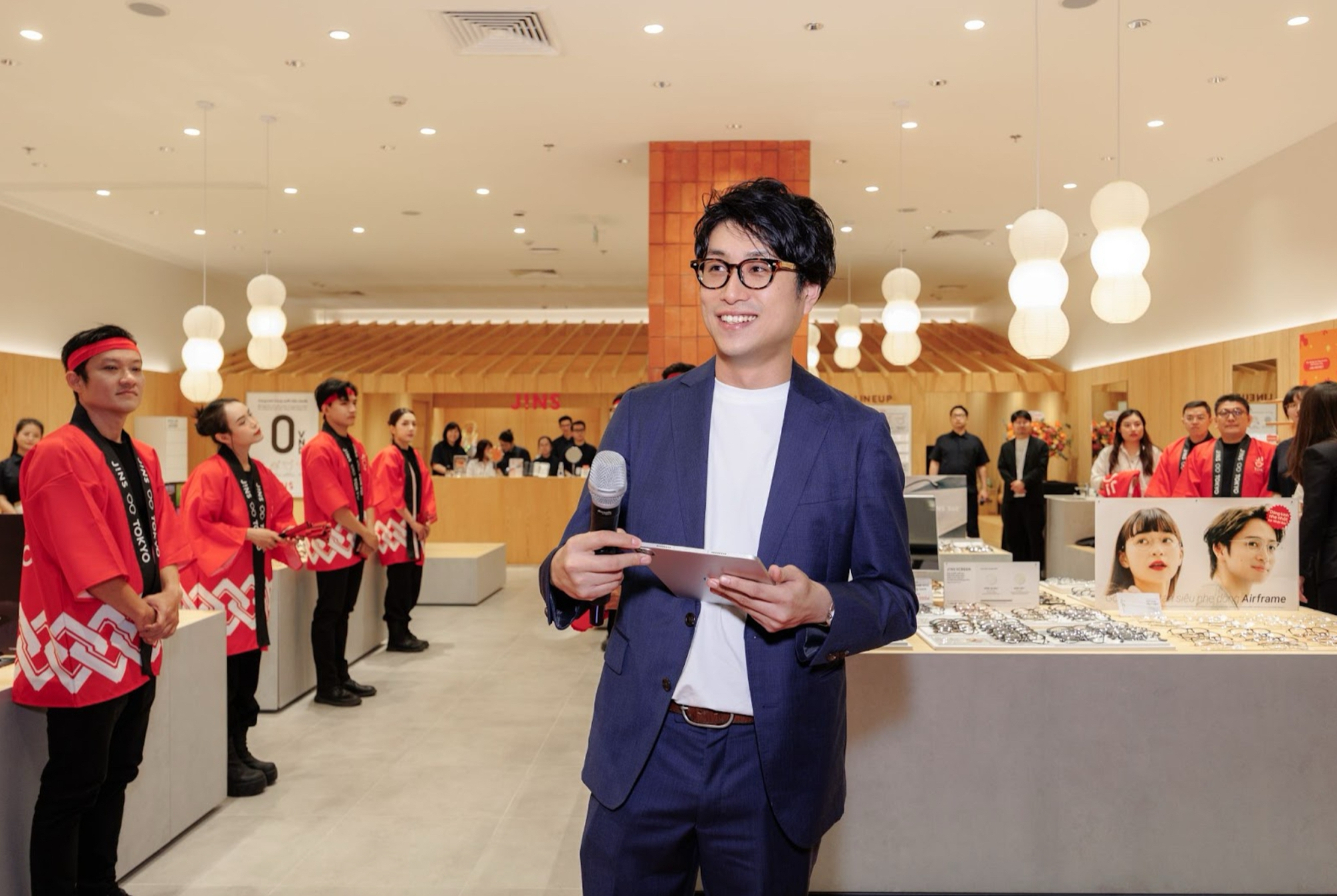 Khi kiến trúc Machiya và lối sống Việt giao thoa: JINS mở rộng mạng lưới tại TP.HCM- Ảnh 1. Khi kiến trúc Machiya và lối sống Việt giao thoa: JINS mở rộng mạng lưới tại TP.HCM- Ảnh 1.