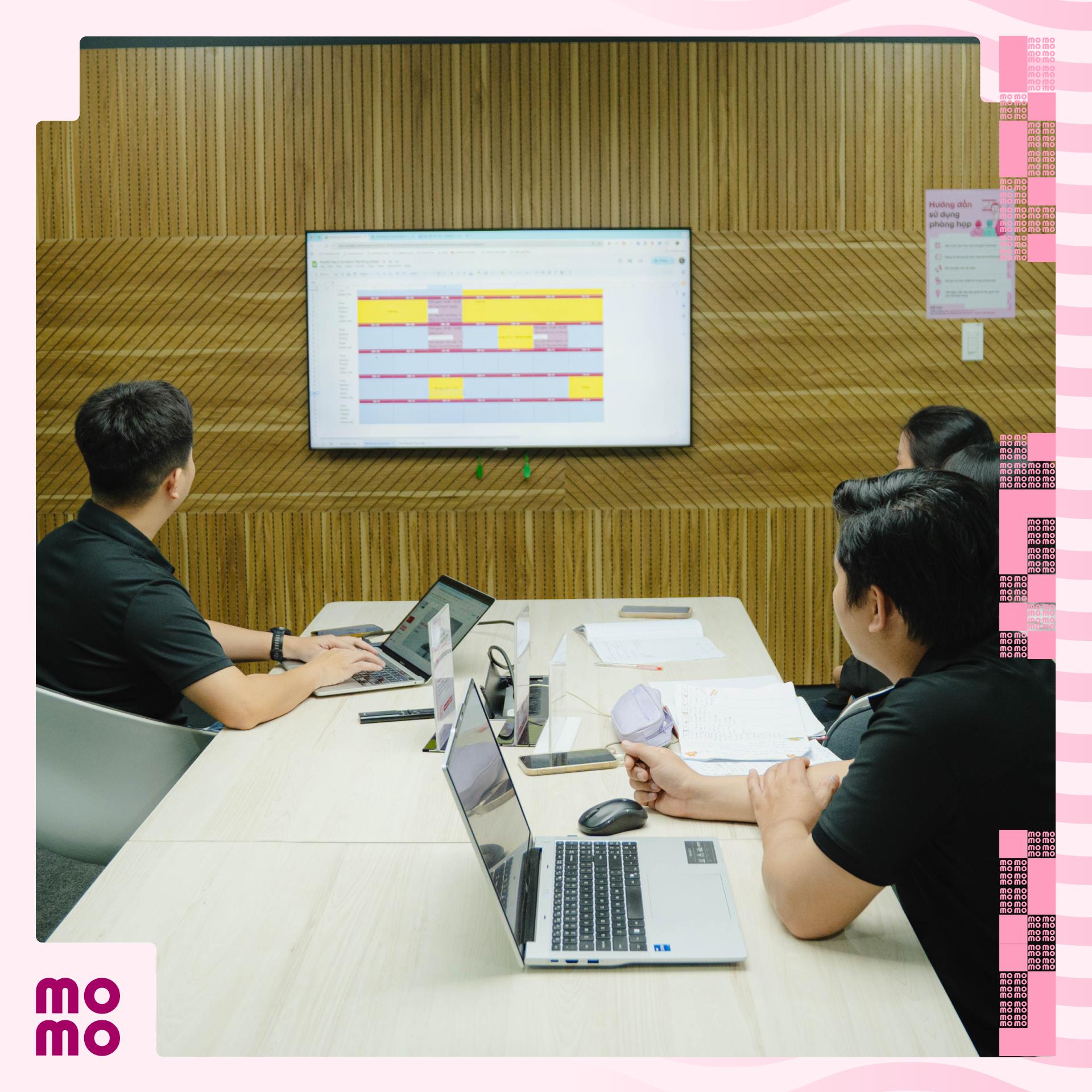 Có một chương trình CSR khác biệt tại MoMo: Nơi người từng được trao, quay lại để trao tiếp - Ảnh 1. Có một chương trình CSR khác biệt tại MoMo: Nơi người từng được trao, quay lại để trao tiếp - Ảnh 1.