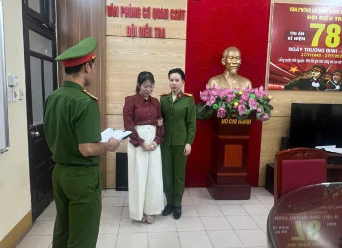 Bắt nguyên phó giám đốc ngân hàng vì Lừa đảo chiếm đoạt tài sản - Ảnh 1. Bắt nguyên phó giám đốc ngân hàng vì Lừa đảo chiếm đoạt tài sản - Ảnh 1.