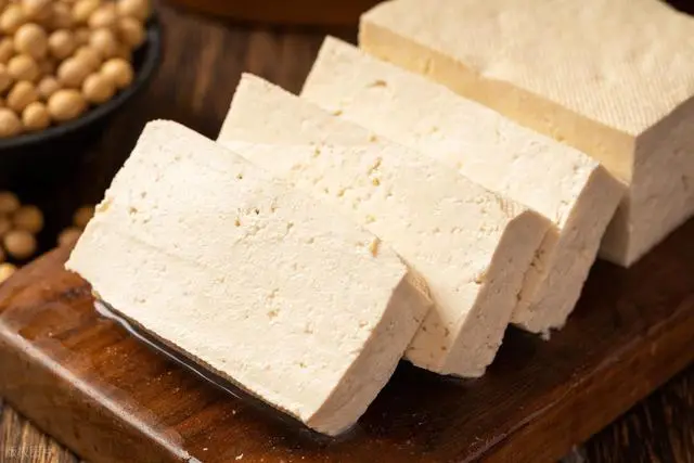 Người phụ nữ 40 tuổi ăn đậu phụ mỗi ngày, sau 2 năm đi khám bác sĩ nhìn kết quả đứng hình- Ảnh 2. Người phụ nữ 40 tuổi ăn đậu phụ mỗi ngày, sau 2 năm đi khám bác sĩ nhìn kết quả đứng hình- Ảnh 2.