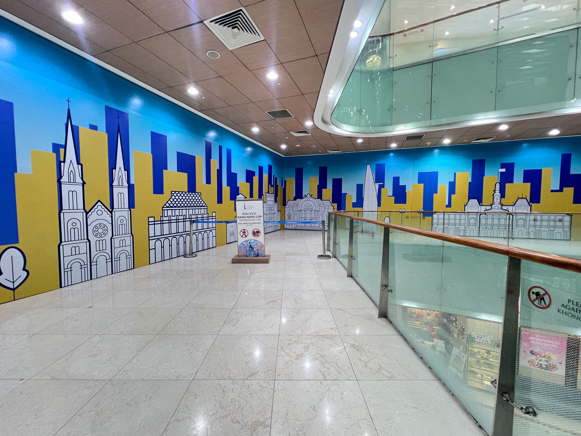 Cảnh trái ngược ở 2 tòa tháp biểu tượng ở TP.HCM: Nơi kín chỗ, nơi chẳng ai thuê - Ảnh 4.