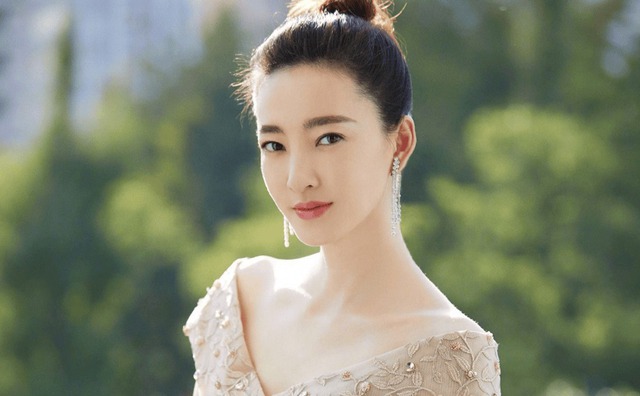 Vụ chồng đại gia của mỹ nhân phim giờ vàng bị bắt: Tịch thu đấu giá 151 thỏi vàng, 9 xe sang, BTS túi hiệu- Ảnh 6. Vụ chồng đại gia của mỹ nhân phim giờ vàng bị bắt: Tịch thu đấu giá 151 thỏi vàng, 9 xe sang, BTS túi hiệu- Ảnh 6.