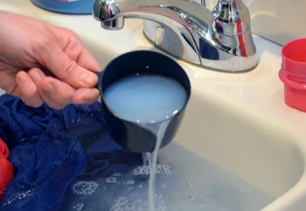 Ngày càng nhiḕu người mắc ung thư phổi dù khȏng hút thuṓc, bác sĩ vạch trần 4 việc nhà ᵭang "tiḗp tay" nhưng ít ai ngờ ᵭḗn - Ảnh 3.