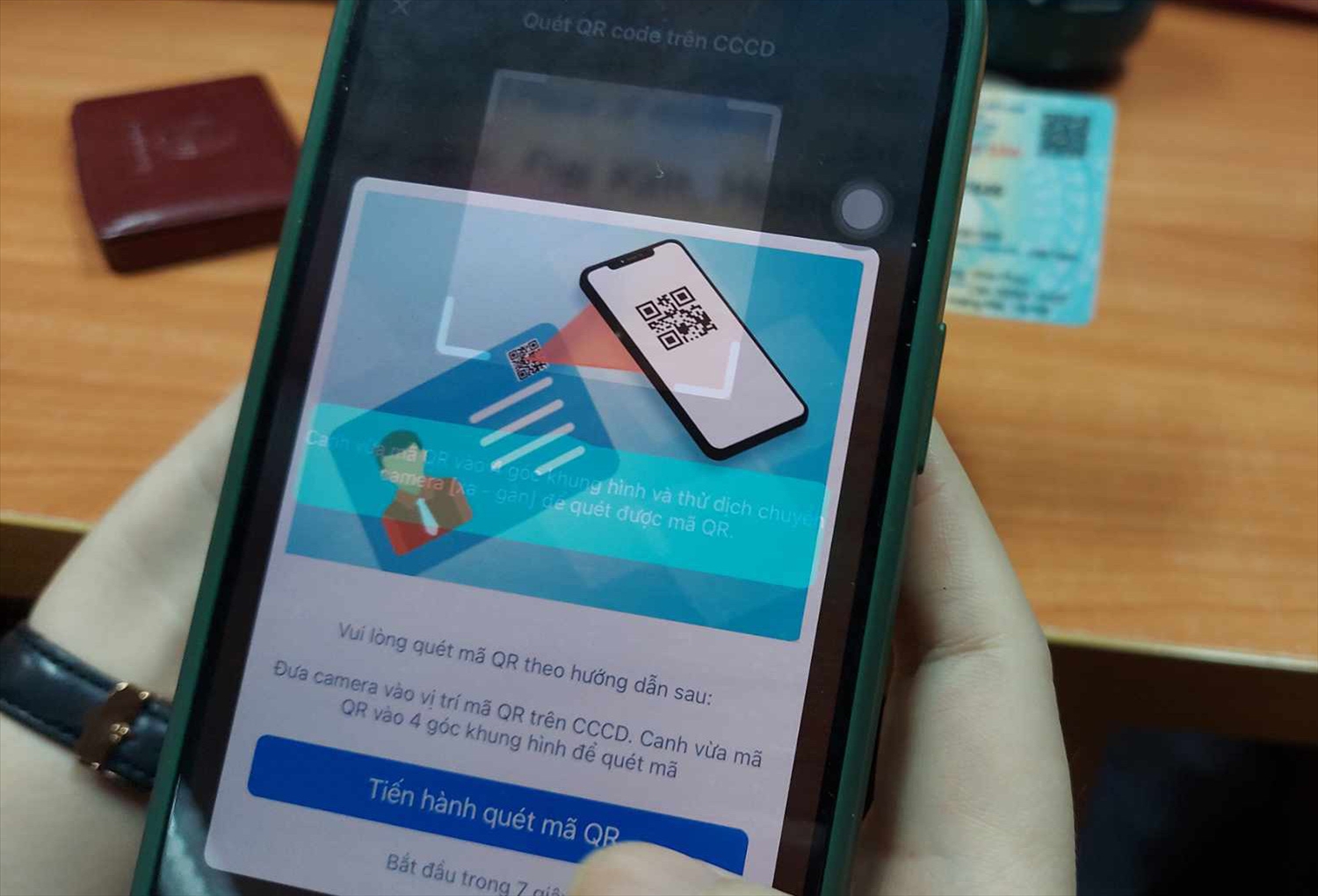 2 Hình ảnh dễ dẫn đến lừa đảo ngân hàng không nên lưu giữ trên điện thọai - Ảnh 2.