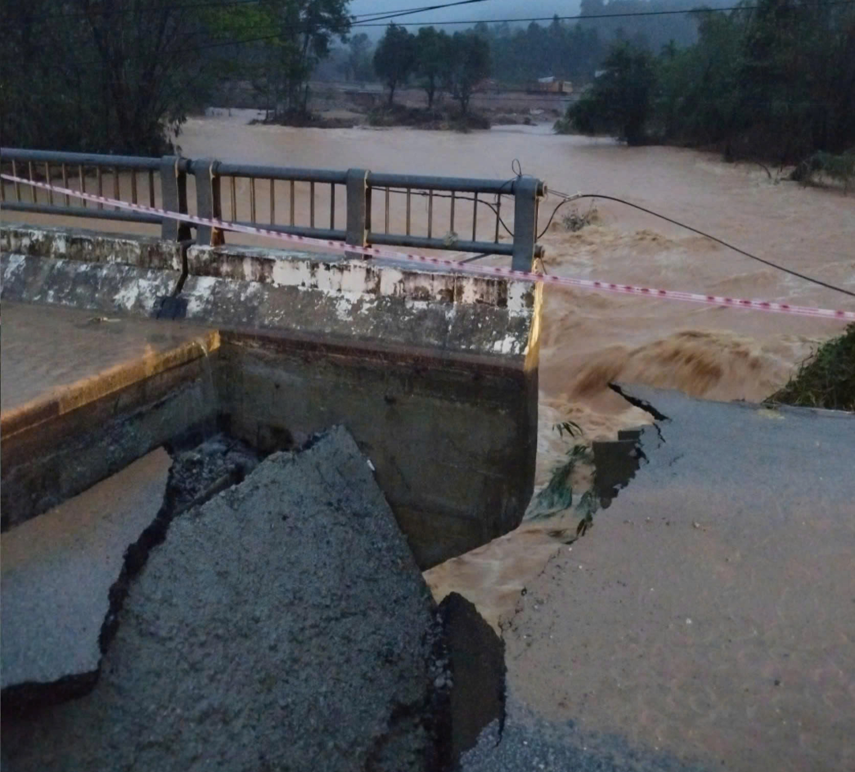 - Ảnh 17. - Ảnh 17.