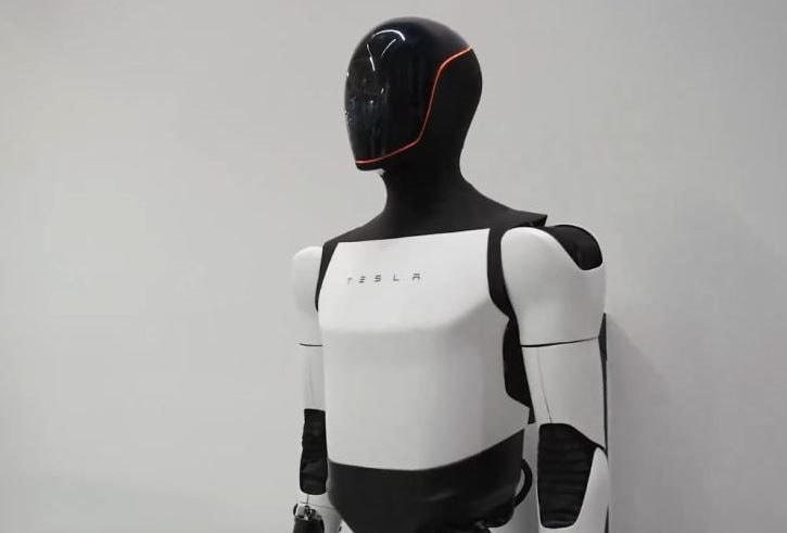 Bên trong phòng thí nghiệm robot của Tesla: Nhân viên phải mặc đồ chuyên biệt, đeo gần 20kg thiết bị trên lưng để ghi hình