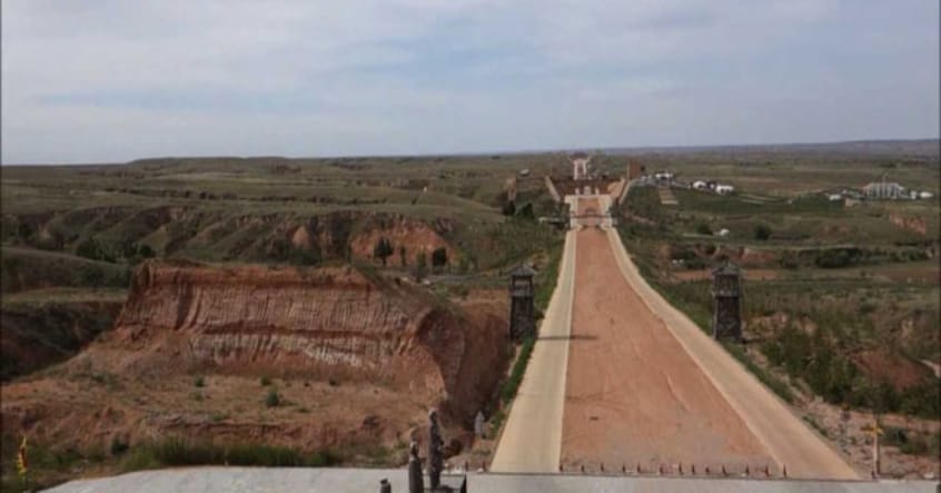 Bộ óc kỹ trị ‘thiên tài’ của Tần Thủy Hoàng và dự án ‘siêu xa lộ’ : 700 km không bê tông, không cỏ mọc, tồn tại suốt 20 thế kỷ Bộ óc kỹ trị ‘thiên tài’ của Tần Thủy Hoàng và dự án ‘siêu xa lộ’ : 700 km không bê tông, không cỏ mọc, tồn tại suốt 20 thế kỷ