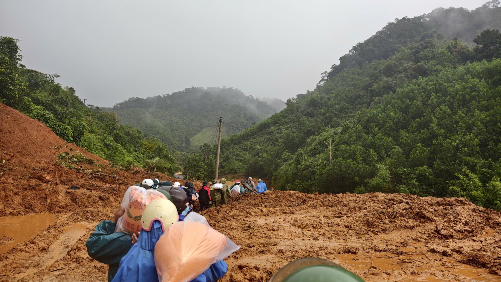 - Ảnh 27. - Ảnh 27.