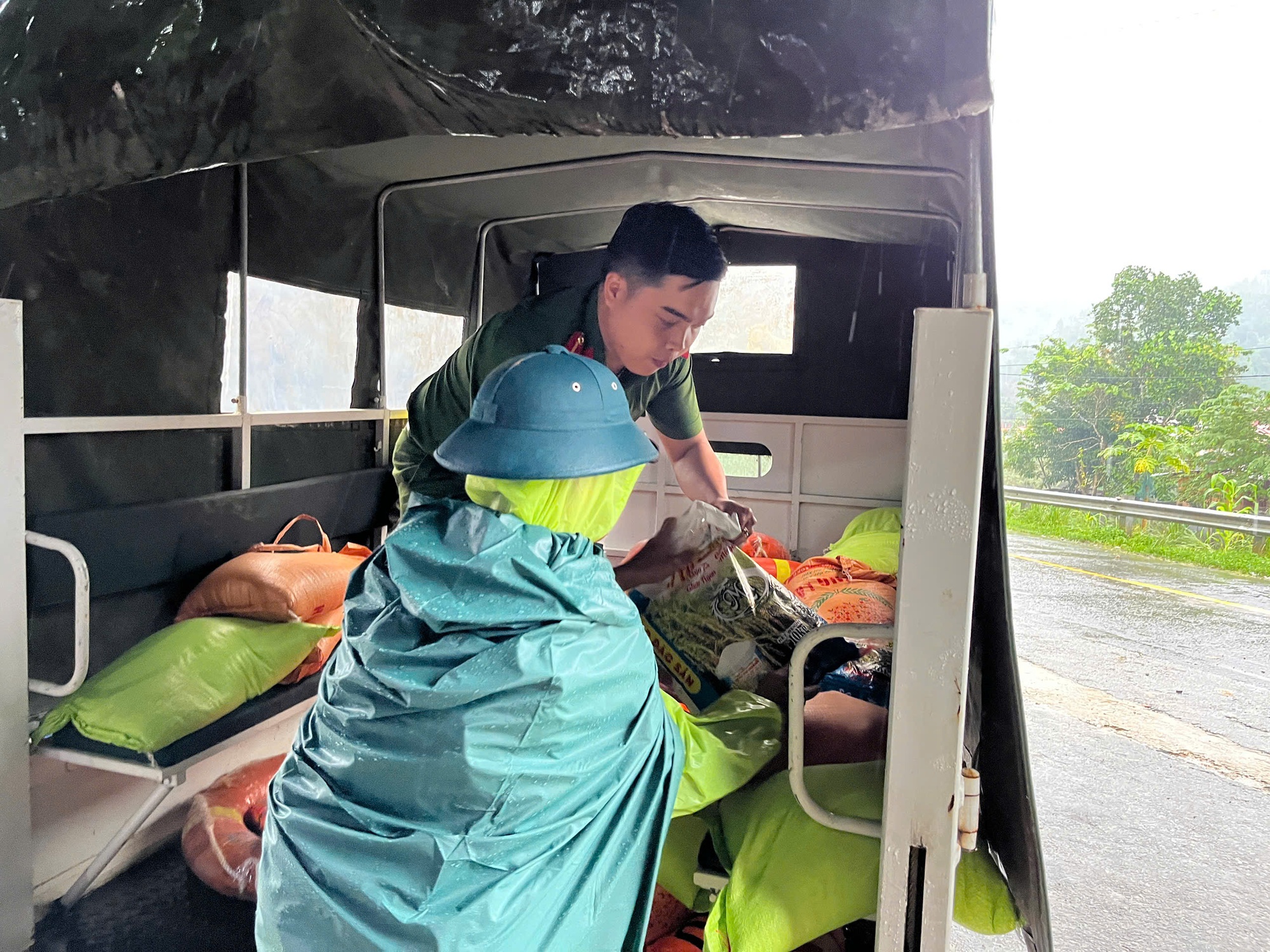 - Ảnh 21. - Ảnh 21.