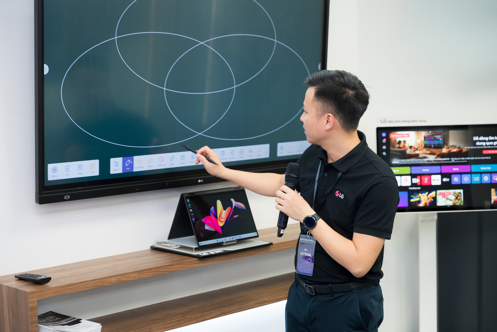 Giải pháp hiển thị All - in - One của LG mang Công nghệ Micro LED đến phòng họp số hóa - Ảnh 2. Giải pháp hiển thị All - in - One của LG mang Công nghệ Micro LED đến phòng họp số hóa - Ảnh 2.