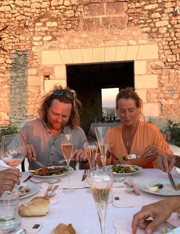 Cặp đôi người Anh cải tạo ngôi làng bỏ hoang thành khu nghỉ dưỡng sang trọng - Ảnh 8. Cặp đôi người Anh cải tạo ngôi làng bỏ hoang thành khu nghỉ dưỡng sang trọng - Ảnh 8.