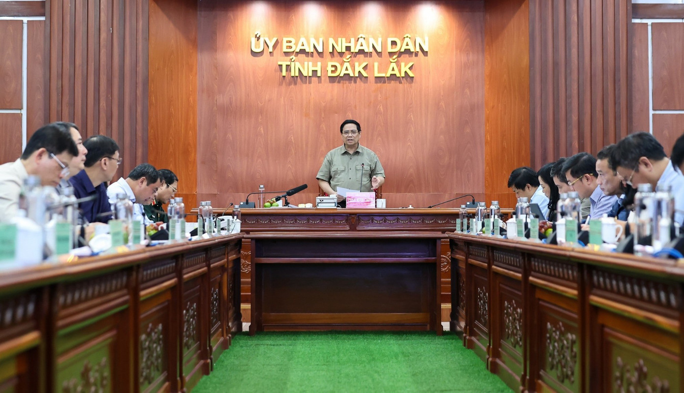 Thủ tướng yêu cầu chiến dịch tái thiết nhà ở cho đồng bào bị thiên tai - Ảnh 1. Thủ tướng yêu cầu chiến dịch tái thiết nhà ở cho đồng bào bị thiên tai - Ảnh 1.