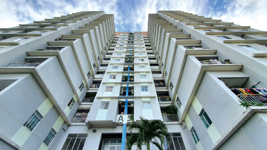 Vợ chồng trẻ ở Hà Nội chia sẻ kinh nghiệm nộp thành công hồ sơ nhà ở xã hội: Xin giấy xác nhận mất 1 tháng, 10 ngày nộp xong hồ sơ online- Ảnh 1.