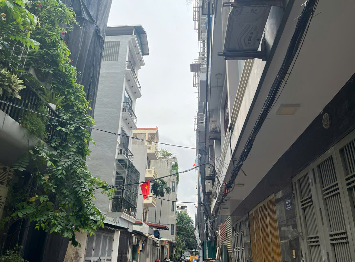 Mua căn nhà 8 tỷ đồng ở Hà Nội, sau 1 năm có khách trả giá 15 tỷ, chủ nhà sốc: "Không ngờ giá nhà tăng nhanh như vậy" - Ảnh 1.