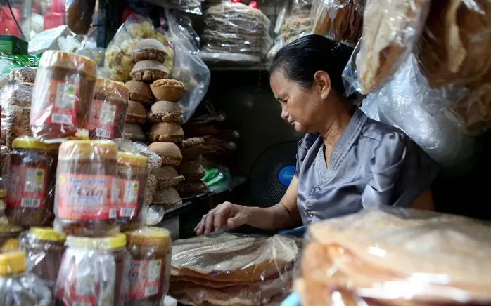 Hộ kinh doanh sẽ tự kê khai thuế theo hóa đơn, doanh thu thực tế - Ảnh 1.
