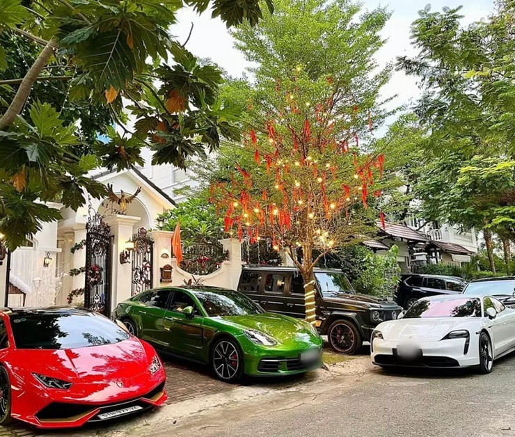 Vợ chồng Đoàn Di Băng sở hữu loạt bất động sản tiền tỷ, từng tiết lộ xây biệt thự 400 tỷ đồng nhưng 4 năm vẫn chưa xong - Ảnh 3.